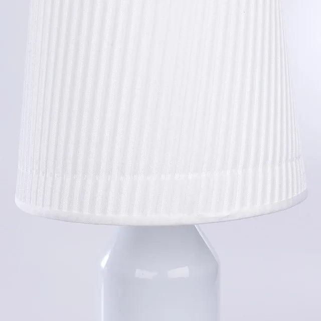 Modern Simple Mini Table Lamp Bedside Light with Black Shade