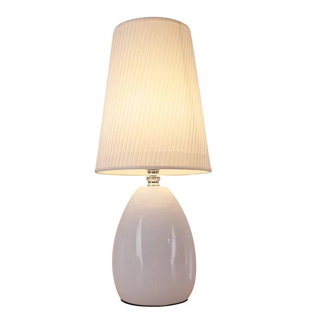 Modern Simple Mini Table Lamp Bedside Light with Black Shade